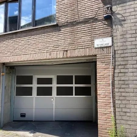 Tempelhof 3*