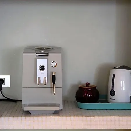 Tempelhof Bed & Breakfast 3*